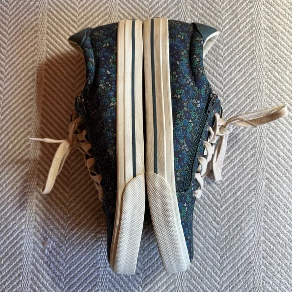 Taos Footwear Blue Floral Sneakers - Picture 11 of 11